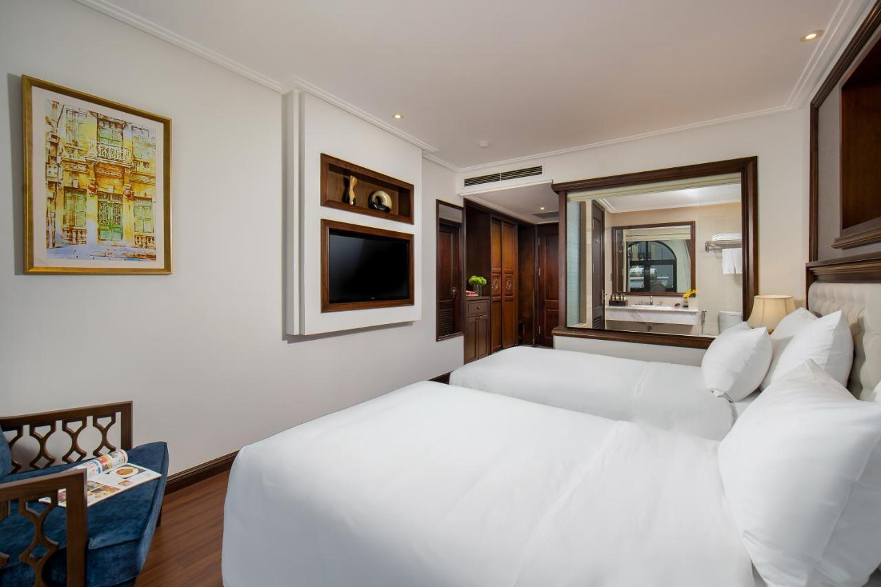 The Q Hotel Hanoï Extérieur photo